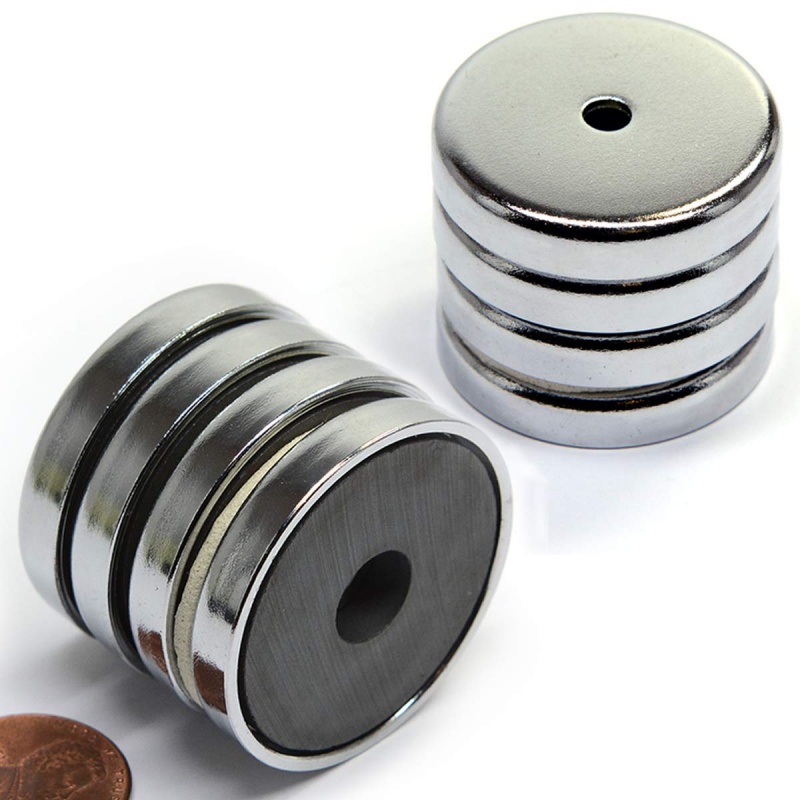 Ceramic Ferrite Round Base Magnet With Steel Cup